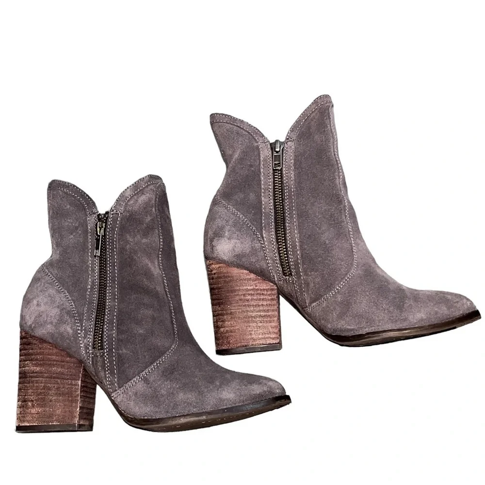 SEYCHELLES Gray Suede Zip Ankle Booties Boots size 7.5